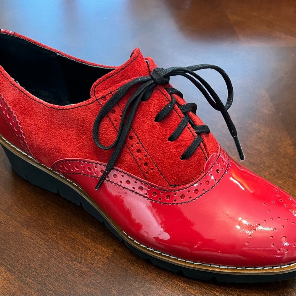Girotti Red Women's Oxford Shoes size 39